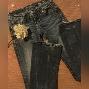 Miss Me Women's Boot Cut Jeans in Washed Dark Blue with Frayed Hem